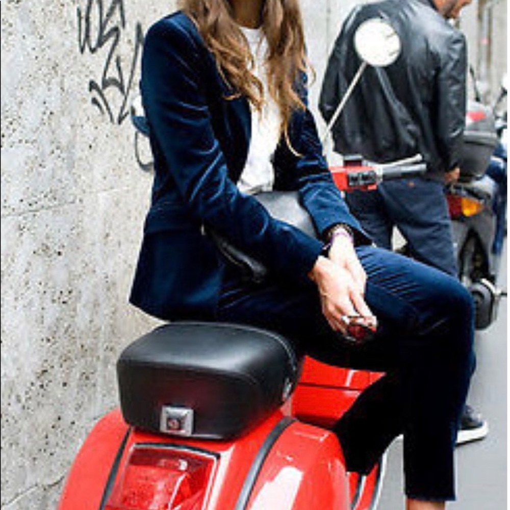 Theory Velvet Anorie Blazer & Pant Suit Blue $750